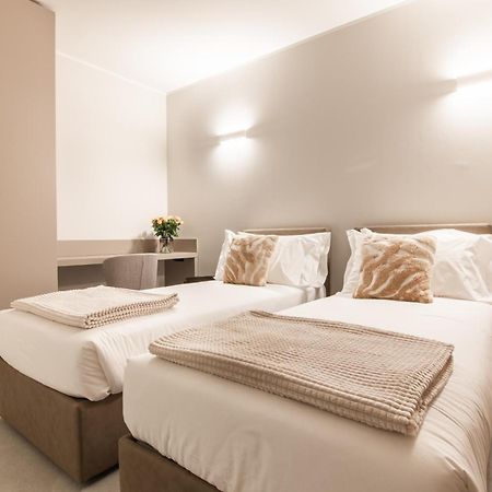 Lago Dorato Luxury Apartments & Villa - Lake Como View Colico Exteriör bild