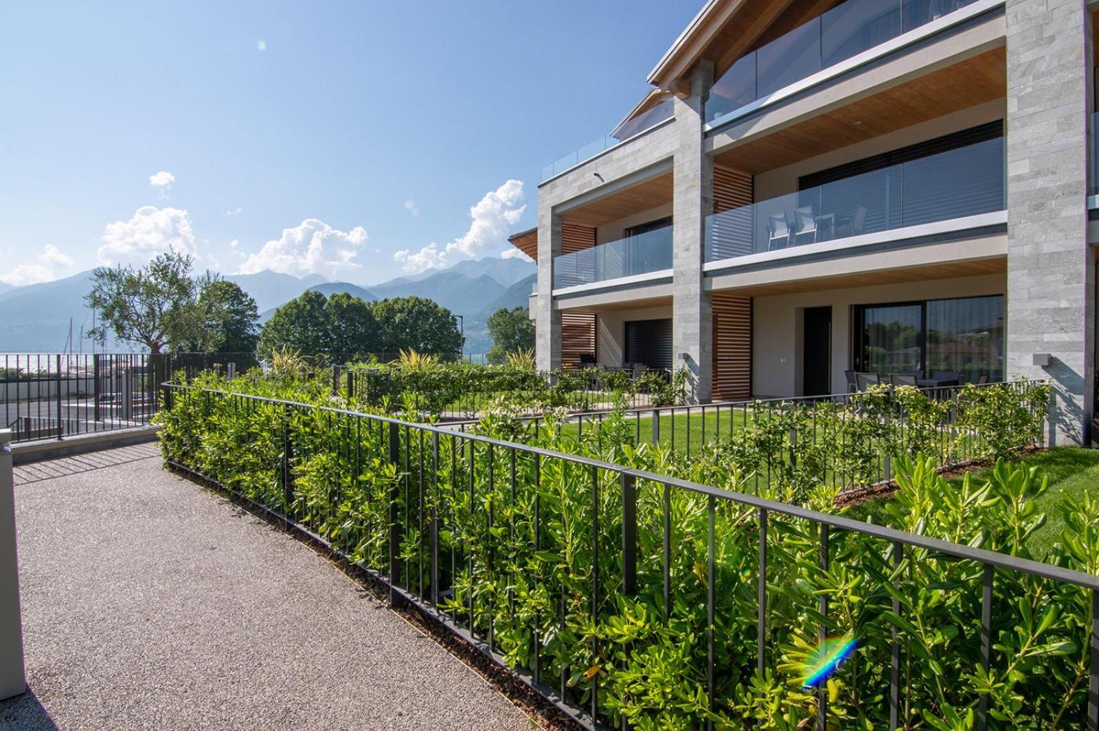 Lago Dorato Luxury Apartments & Villa - Lake Como View Colico Exteriör bild
