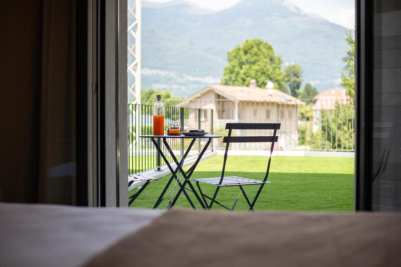Lago Dorato Luxury Apartments & Villa - Lake Como View Colico Exteriör bild