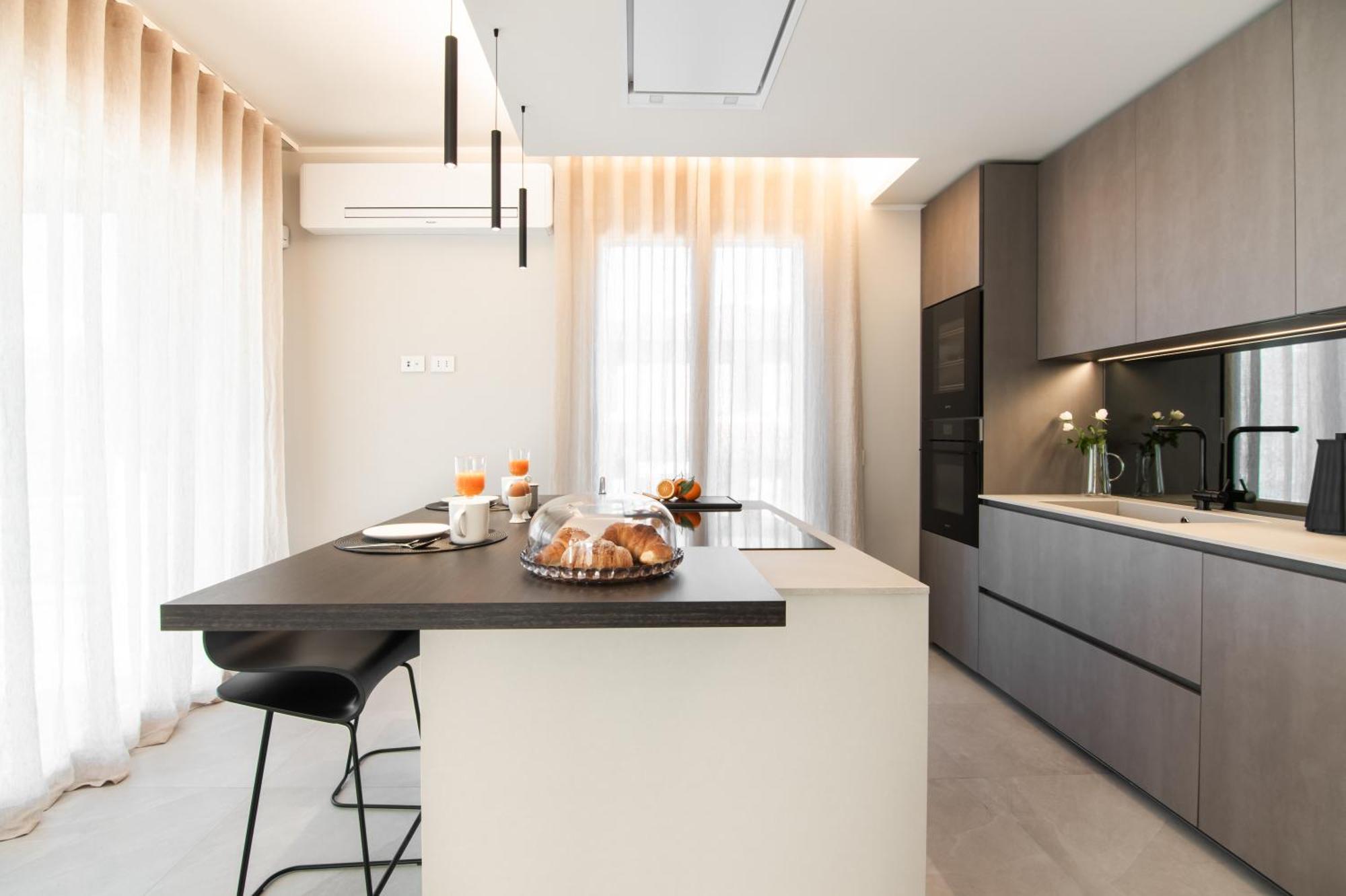 Lago Dorato Luxury Apartments & Villa - Lake Como View Colico Exteriör bild