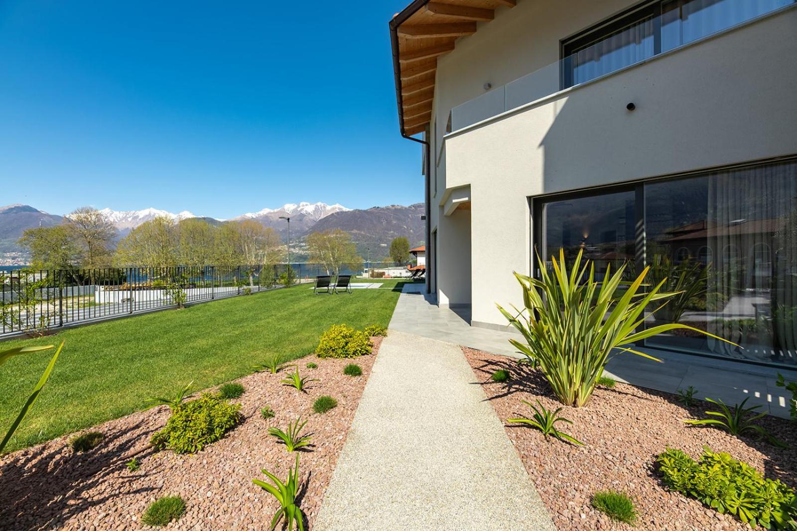 Lago Dorato Luxury Apartments & Villa - Lake Como View Colico Exteriör bild