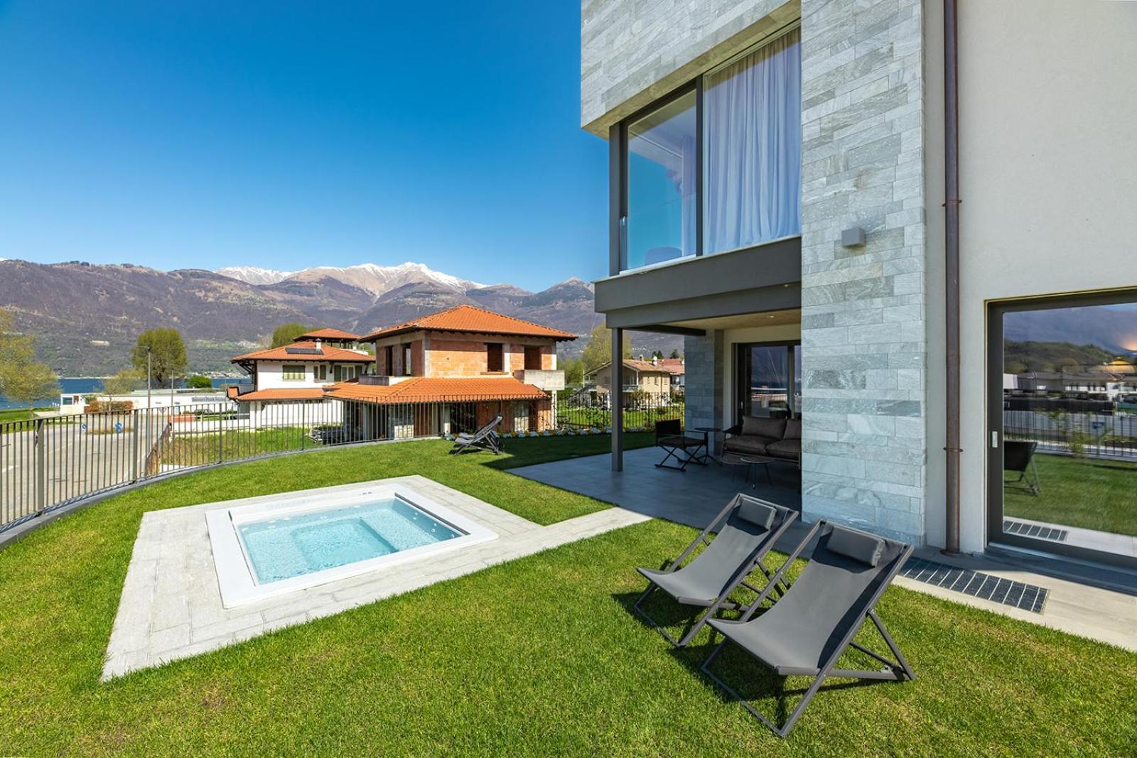 Lago Dorato Luxury Apartments & Villa - Lake Como View Colico Exteriör bild